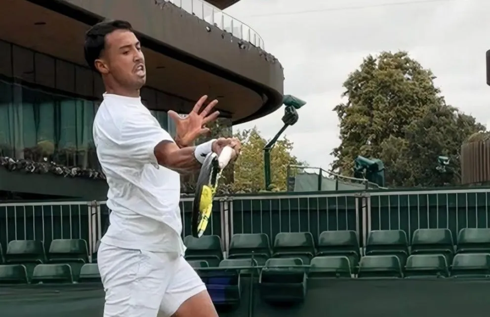 Hugo Dellien Lucha, pero se Despide de Wimbledon en su Debut