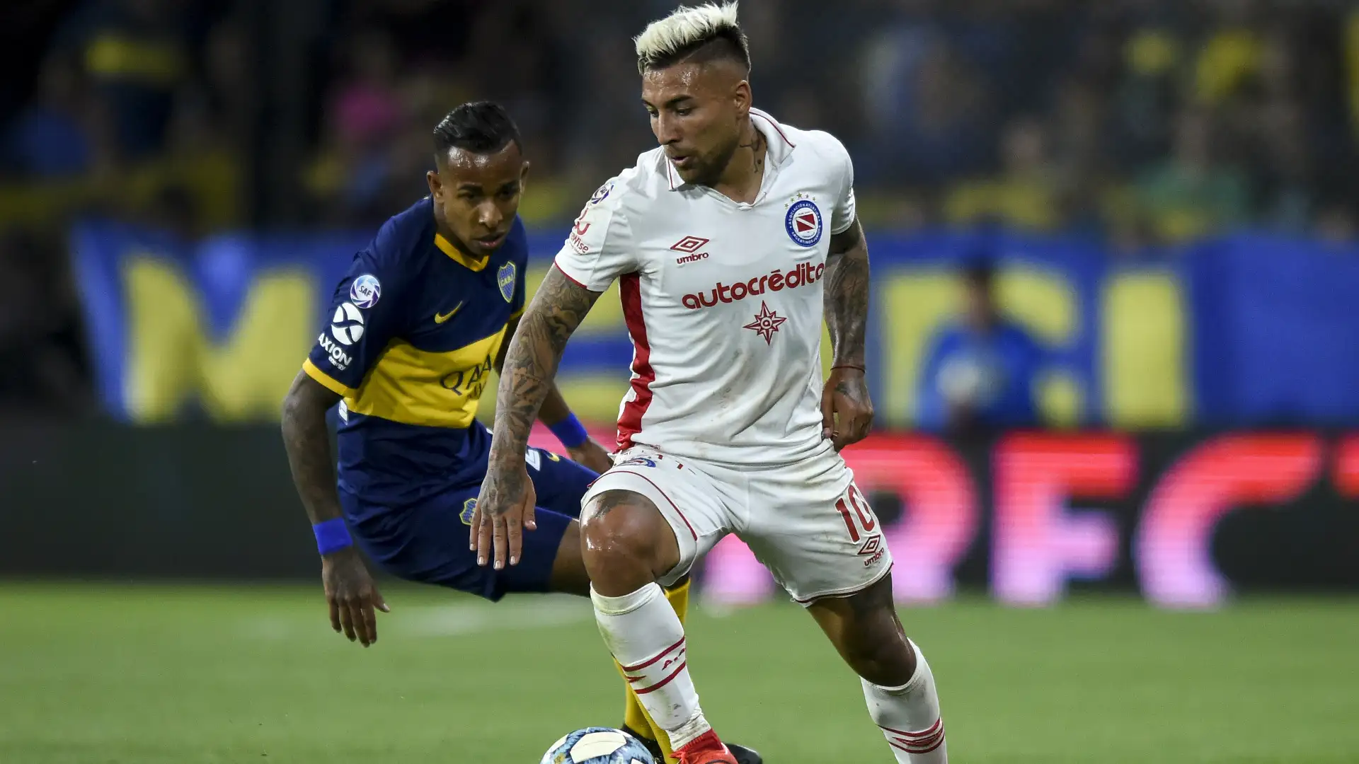 ¡Un Batallón de Lujo! Bolívar Rompe el Mercado y Arma un Equipo para Soñar en la Sudamericana