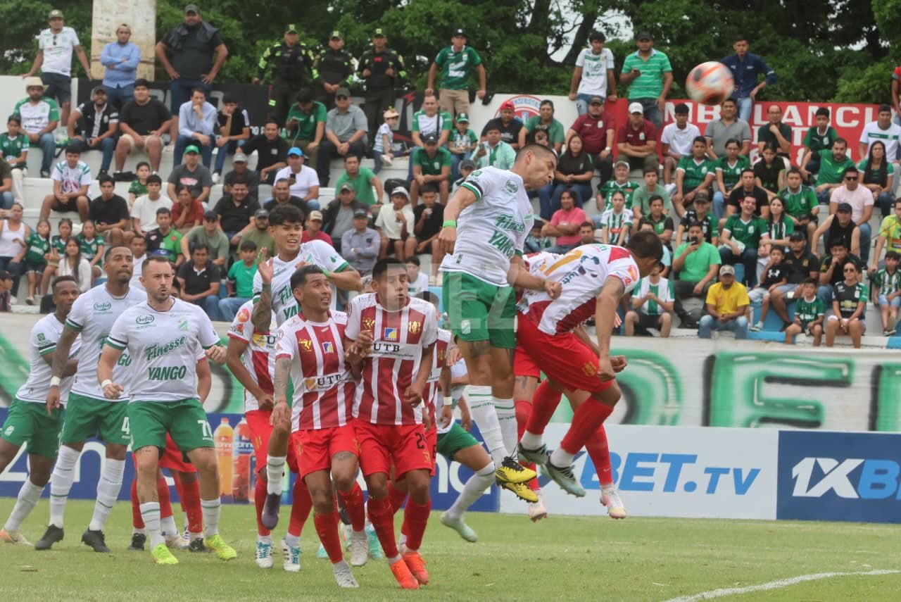 ¡De Infarto! Gilbert Álvarez se viste de héroe y villano para darle a Oriente una victoria agónica sobre Independiente